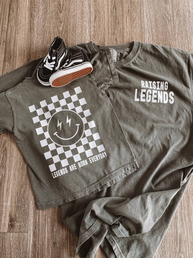 LEGENDS ARE BORN GRPAHIC TEE